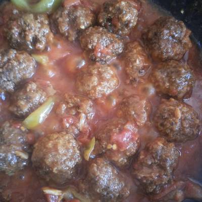  كرات الكفته بصلصه الطماطم 