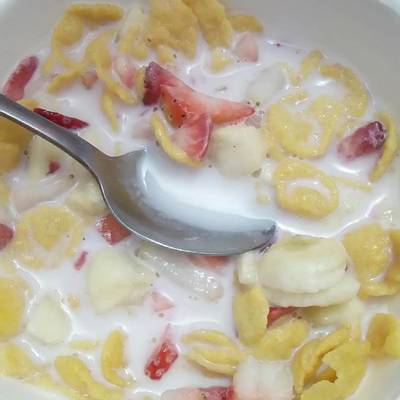  #أكلات_للعشاء كورن فليكس باللبن والفواكه 