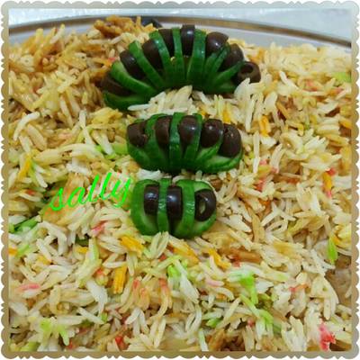  الارز البخاري الملون بالدجاج 