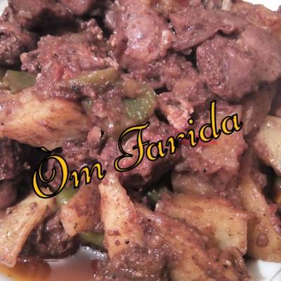  طاجن البطاطس بالكبد والقوانص 