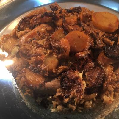  طريقة عمل المقلوبة الفلسطينية بالباذنجان و البطاطس و الطماطم والدجاج سهلة ولذيذة 