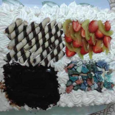  التورتة الرباعية 