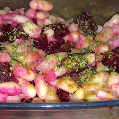  سلطة البنجر والفاصوليا البيضاء 