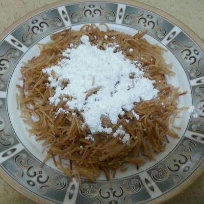  شعرية بالحليب 