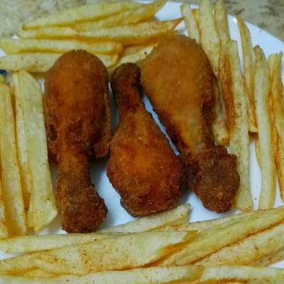  فراخ مقرمشة و بطاطس محمرة 